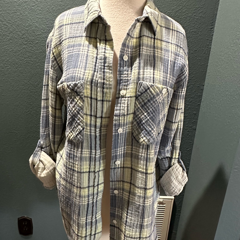 Sanctuary Button Down Size Medium